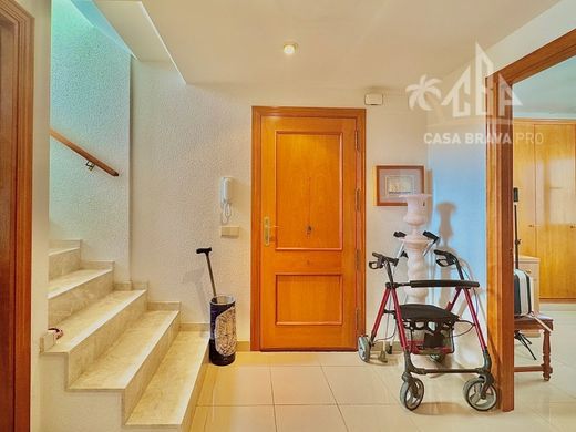 Luxury Apartment for sale in Palamós, 650 000 €, Photo 3