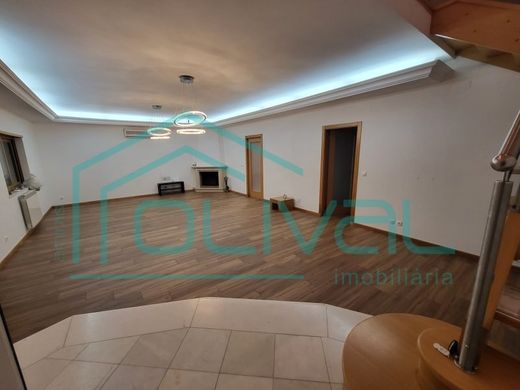 Maison de luxe à vendre à Loures, 650 000 €, Photo 5