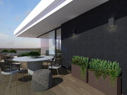 Luxury Apartment for sale in Loures, 650 000 €, Photo 1