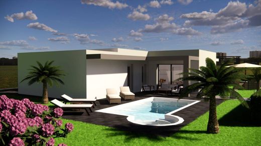 Luxury House for sale in Gossolengo, 450 000 €, Photo 1