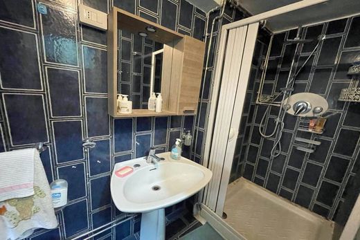 Luxury Apartment for sale in Siena, 480 000 €, Photo 3