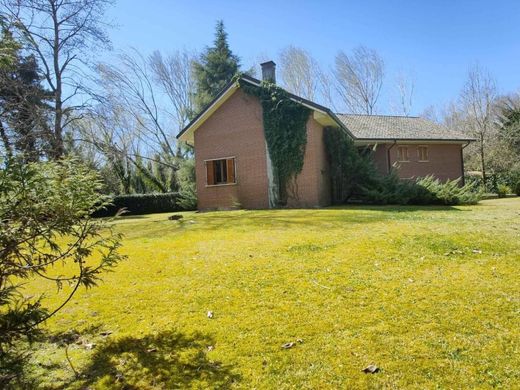 Luxury House for sale in Massa, 840 000 €, Photo 1