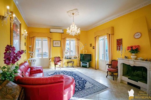 Appartement de luxe à vendre à Cagliari, 850 000 €, Photo 1