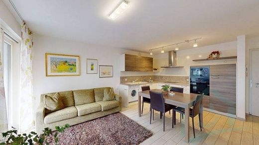 Luxury Apartment for sale in Brunico, 480 000 €, Photo 5