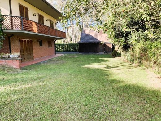Luxury House for sale in Massa, 850 000 €, Photo 5