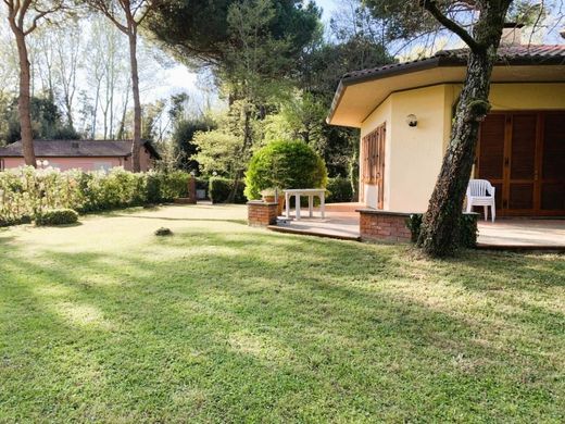 Luxury House for sale in Massa, 850 000 €, Photo 6