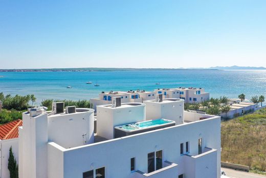 Maison de luxe à vendre à Privlaka, 656 710 €, Photo 2