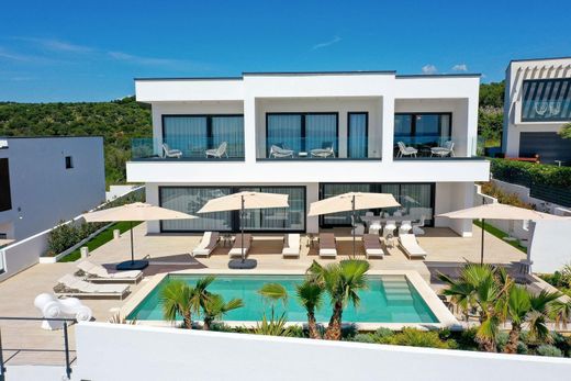 Maison de luxe à vendre à Novalja, 1 470 000 €, Photo 1