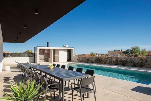 Maison de luxe à vendre à Veli Vrh, 2 075 000 €, Photo 2