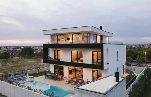 Maison de luxe à vendre à Veli Vrh, 2 075 000 €, Photo 3