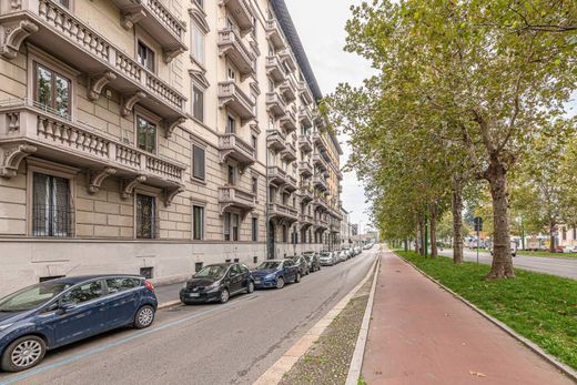 Luxury Apartment for sale in Milan, 1 080 000 €, Photo 6