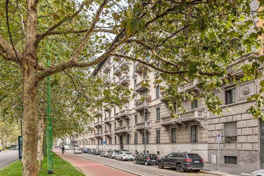 Luxury Apartment for sale in Milan, 1 080 000 €, Photo 4