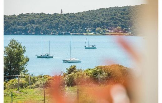 Maison de luxe à vendre à Medulin, 995 000 €, Photo 5