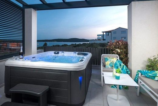 Maison de luxe à vendre à Medulin, 995 000 €, Photo 6