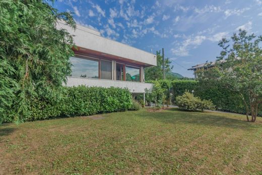 Maison de luxe à vendre à Erba, 630 000 €, Photo 5