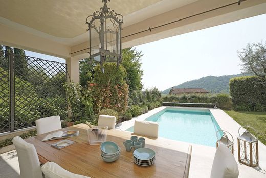 Luxury House for sale in Salò, 1 370 000 €, Photo 1