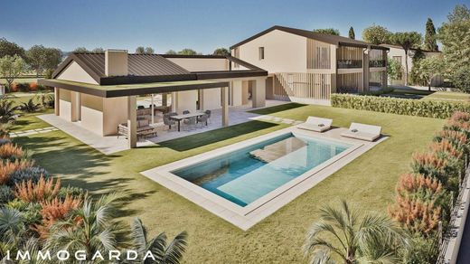 Luxury House for sale in Lazise, 1 300 000 €, Photo 1