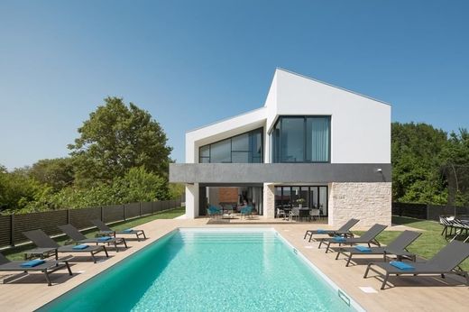 Luxury House for sale in Ližnjan, 1 650 000 €, Photo 1