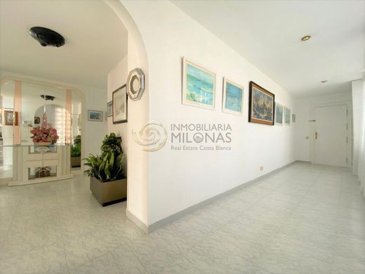 Luxury Apartment for sale in Benidorm, 650 000 €, Photo 3