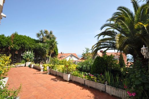 Luxury House for sale in Castro-Urdiales, 715 000 €, Photo 2