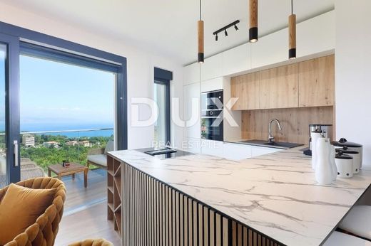 Luxury Apartment for sale in Opatija, 550 000 €, Photo 7