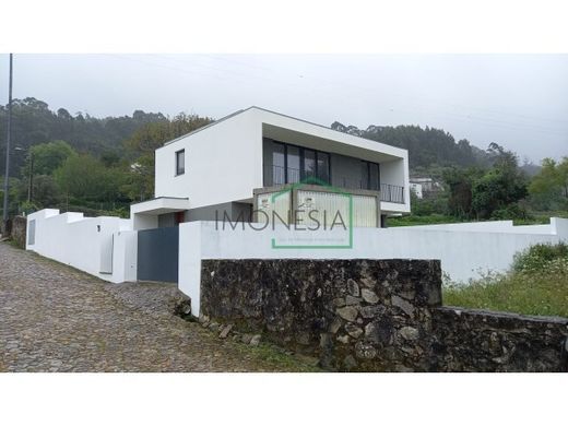 Luxury House for sale in Moledo, 450 000 €, Photo 1