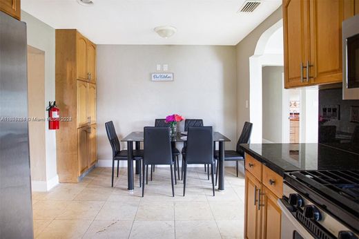 Luxury House for sale in Hollywood, 526 227 €, Photo 5