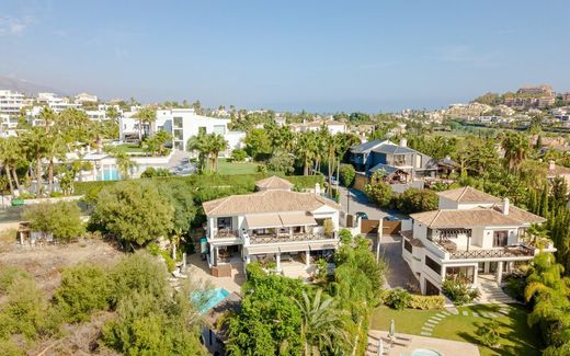 Luxury House for sale in Marbella, 2 500 000 €, Photo 2