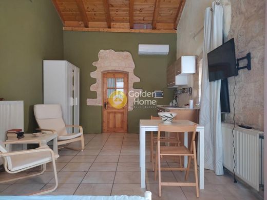 Maison de luxe à vendre à Aegina, 800 000 €, Photo 3