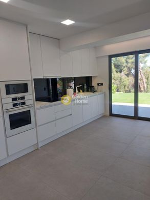 Maison de luxe à vendre à Malesína, 500 000 €, Photo 3