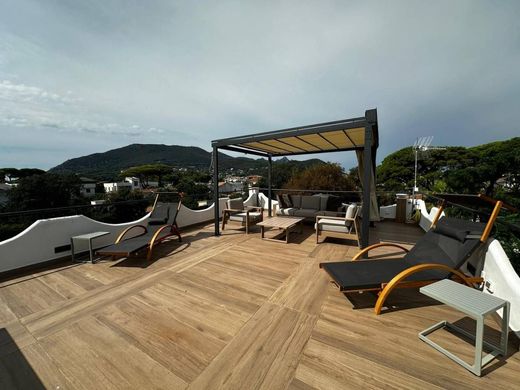 Luxury Apartment for sale in San Felice Circeo, 520 000 €, Photo 1