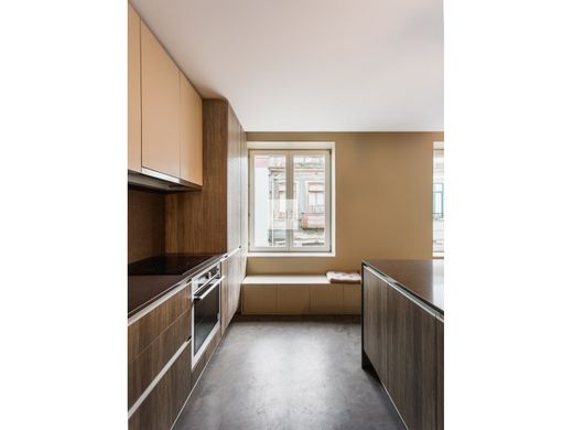 Maison de luxe à vendre à Porto, 1 200 000 €, Photo 1