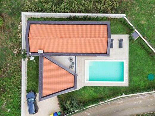 Luxury House for sale in Krnica, 830 000 €, Photo 2