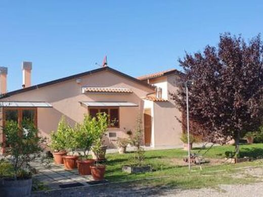 Luxury House for sale in Massa Marittima, 450 000 €, Photo 1