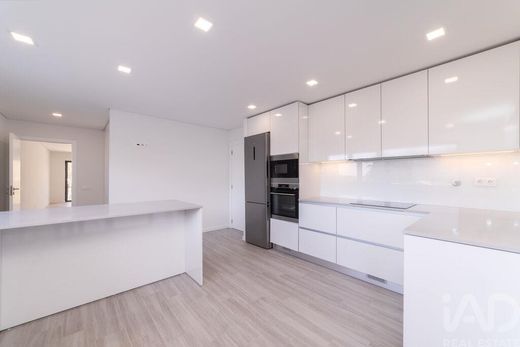 Maison de luxe à vendre à Tavarede, 598 000 €, Photo 7
