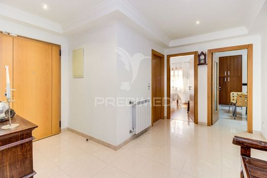 Luxury House for sale in Vila Franca de Xira, 597 000 €, Photo 2