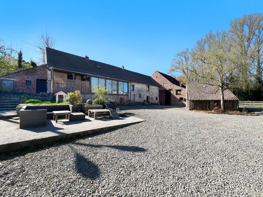 Luxury House for sale in Rebecq, 790 000 €, Photo 1