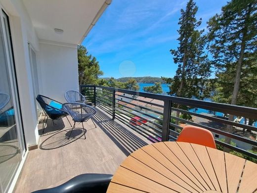 Maison de luxe à vendre à Mali Lošinj, 0 €, Photo 1