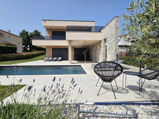 Maison de luxe à vendre à Porec, 899 000 €, Photo 4