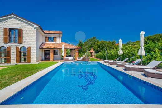 Maison de luxe à vendre à Kras, 750 000 €, Photo 5