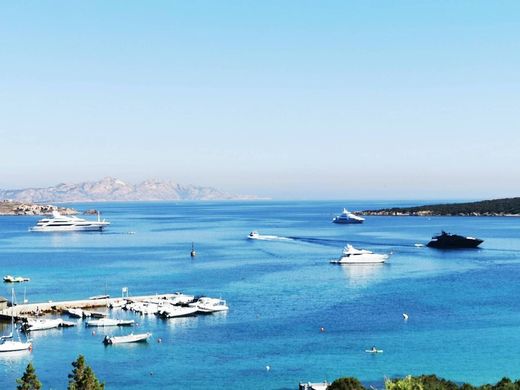 Luxury House for sale in Porto Cervo, 1 800 000 €, Photo 6