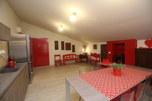 Luxury Apartment for sale in Siena, 699 000 €, Photo 2