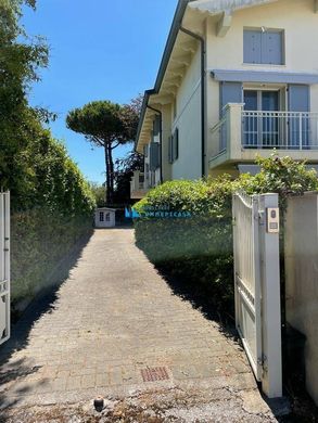 Luxury House for sale in Montignoso, 700 000 €, Photo 5