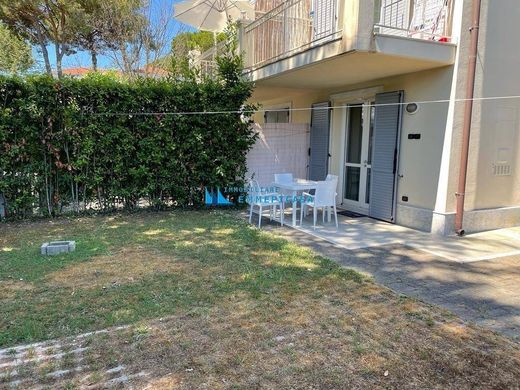 Luxury House for sale in Montignoso, 700 000 €, Photo 2