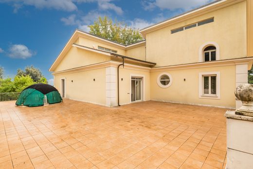 Maison de luxe à vendre à Cassino, 1 620 000 €, Photo 2
