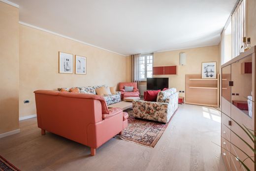 Luxury Apartment for sale in Riva Del Garda, 1 650 000 €, Photo 2