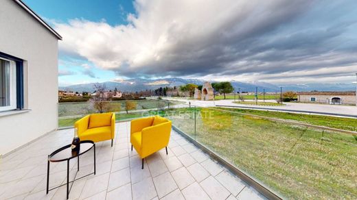 Luxury House for sale in Sulmona, 350 000 €, Photo 1