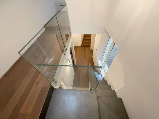 Luxury Apartment for sale in Siena, 850 000 €, Photo 1