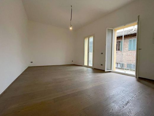 Luxury Apartment for sale in Siena, 850 000 €, Photo 5