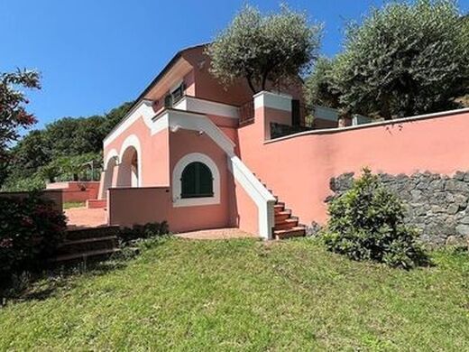 Luxury House for sale in Celle Ligure, 750 000 €, Photo 7